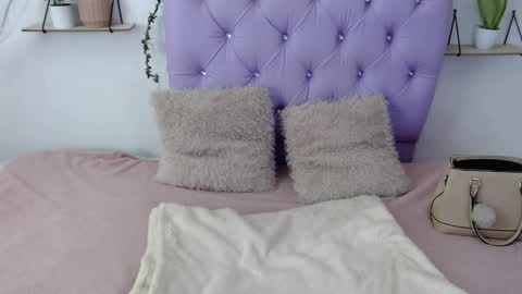 Freyja online show from September 24, 9:29 pm