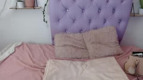 Freyja online show from September 25, 9:29 pm