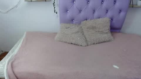 Freyja online show from October 5, 3:21 pm