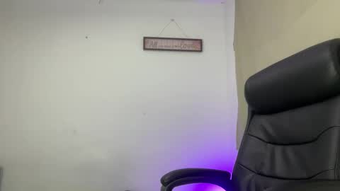 freyva_ online show from March 9, 8:51 am