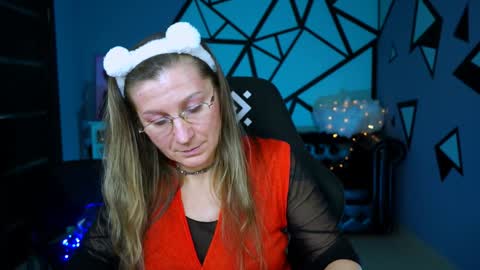 Snapshot of fridatander chatting on December 26, 12:16 pm Frida Tander online show from December 26, 12:16 pm