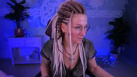 Frida Tander online show from March 13, 5:36 am