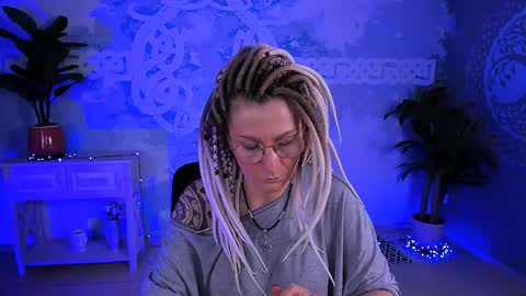 Frida Tander online show from May 3, 5:24 am