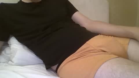 friendly_frank_18 online show from October 19, 5:02 pm