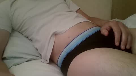 Snapshot of friendly_frank_18 chatting on May 24, 7:46 am friendly_frank_18 online show from May 24, 7:46 am