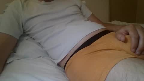 Snapshot of friendly_frank_18 chatting on May 31, 3:30 pm friendly_frank_18 online show from May 31, 3:30 pm