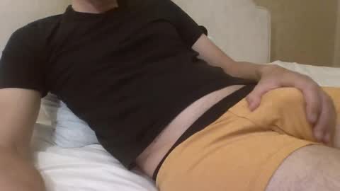 Snapshot of friendly_frank_18 chatting on July 14, 12:57 am friendly_frank_18 online show from July 14, 12:57 am