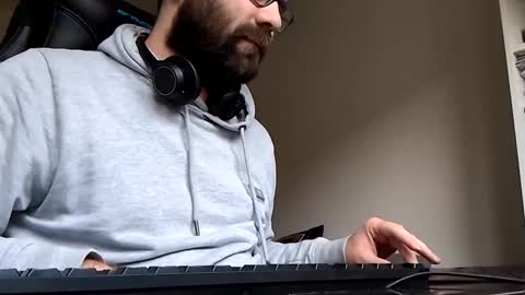 Snapshot of friendshipplus chatting on December 3, 8:49 am friendshipplus online show from December 3, 8:49 am