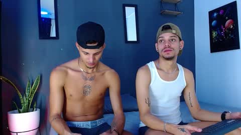 Adam y pitter online show from December 7, 3:30 pm