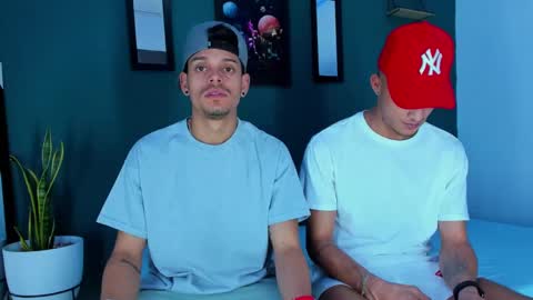 Adam y pitter online show from March 2, 11:20 pm