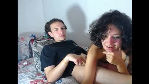 Snapshot of frikisa chatting on May 18, 4:07 am frikisa online show from May 18, 4:07 am