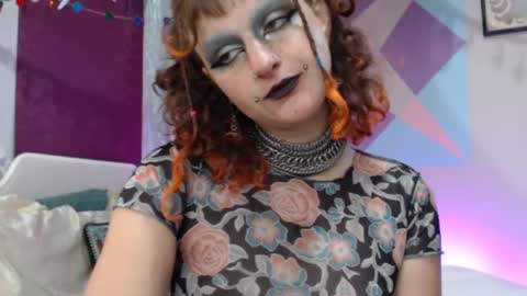 Snapshot of friskyflowers chatting on September 21, 6:31 pm cherry online show from September 21, 6:31 pm