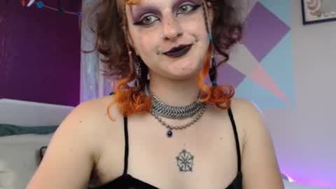 Snapshot of friskyflowers chatting on September 25, 6:11 pm cherry online show from September 25, 6:11 pm