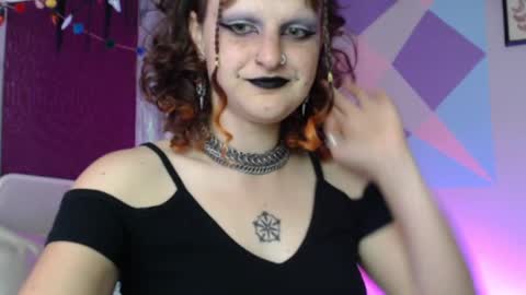 Snapshot of friskyflowers chatting on October 17, 2:15 am cherry online show from October 17, 2:15 am