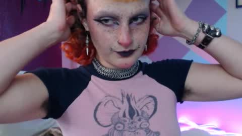 Snapshot of friskyflowers chatting on November 8, 8:51 pm cherry online show from November 8, 8:51 pm