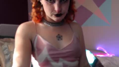 Snapshot of friskyflowers chatting on November 9, 11:47 pm cherry online show from November 9, 11:47 pm