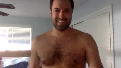 friskyfun123 online show from April 7, 5:46 pm