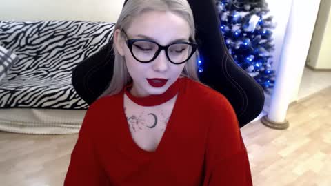 Snapshot of fromsun_forsoul chatting on December 27, 6:46 am Lilith online show from December 27, 6:46 am