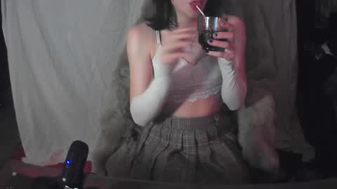 frostyboi20 online show from November 8, 5:12 pm