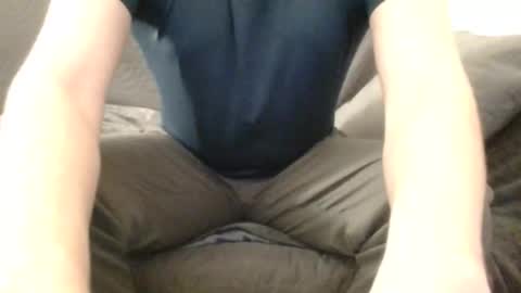 Snapshot of frowx chatting on February 11, 10:59 pm Frowxy online show from February 11, 10:59 pm