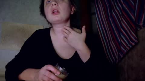 Snapshot of frumcake chatting on January 17, 3:44 am FrumCake online show from January 17, 3:44 am