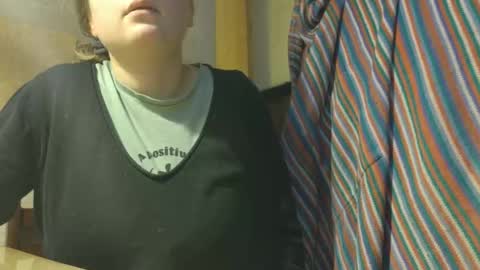 Snapshot of frumcake chatting on March 10, 1:27 pm FrumCake online show from March 10, 1:27 pm