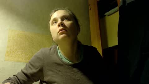 Snapshot of frumcake chatting on March 15, 9:32 pm FrumCake online show from March 15, 9:32 pm