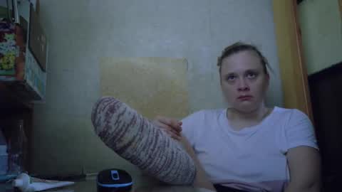 Snapshot of frumcake chatting on March 23, 7:34 am FrumCake online show from March 23, 7:34 am