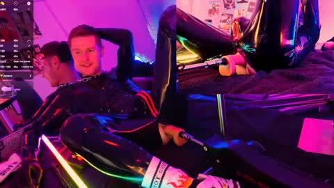 Snapshot of fuc71 chatting on December 30, 7:32 pm fuc71 online show from December 30, 7:32 pm