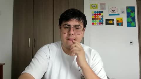 uwu online show from March 23, 7:18 pm