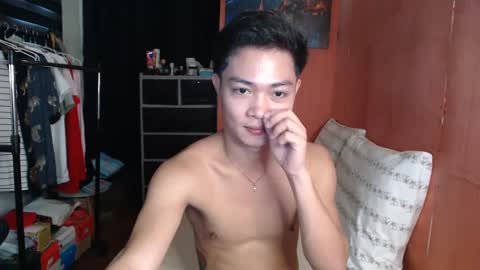 Snapshot of fuck_by_zack chatting on February 12, 3:40 am Zack online show from February 12, 3:40 am