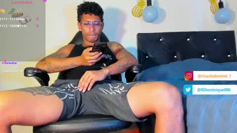 Snapshot of fuck_hardlove chatting on February 2, 10:39 pm Ricardodominic 1 MODELO INDEPENDIENTE online show from February 2, 10:39 pm