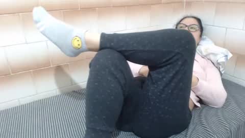 Snapshot of fuck_my_face chatting on December 10, 6:44 am Ella online show from December 10, 6:44 am