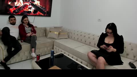 Snapshot of fuckable_one chatting on December 19, 3:19 pm Angelique online show from December 19, 3:19 pm