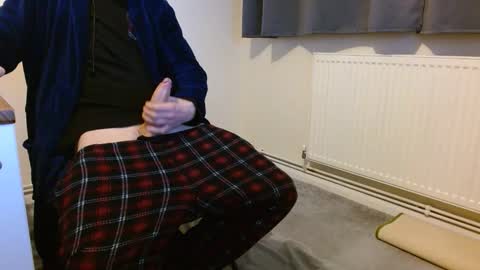 Snapshot of fuckbeatb chatting on February 22, 10:41 pm fuckbeatb online show from February 22, 10:41 pm