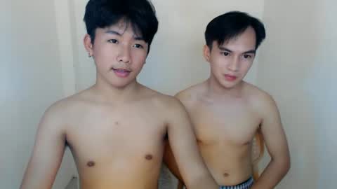   online show from March 4, 12:33 pm