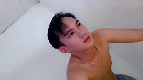   online show from March 11, 10:29 am