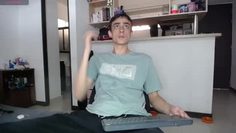 Lauuuu n TheLuckyGuy online show from February 22, 8:20 pm