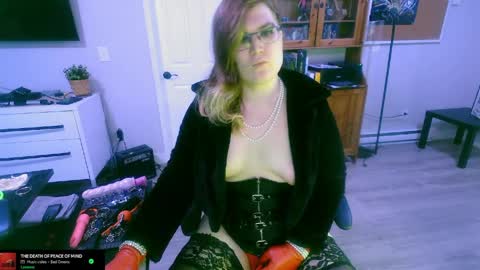 Miss Charlotte online show from April 3, 6:22 am