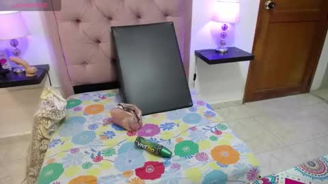 Snapshot of fuckedass4u chatting on March 5, 2:03 am FuckedASS4U online show from March 5, 2:03 am