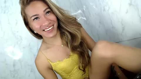 sweetyJENNY online show from August 5, 3:15 pm