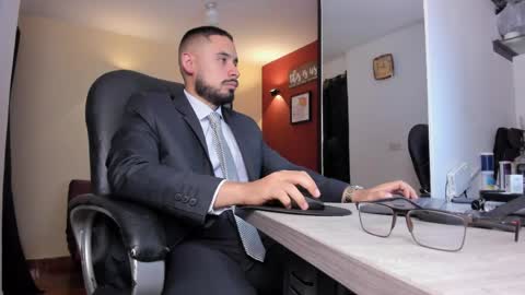 SERGIO THE SEX LAWYER online show from April 9, 6:19 am
