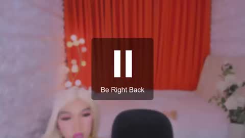 Snapshot of fucking_anaka chatting on December 17, 4:29 am anaka online show from December 17, 4:29 am