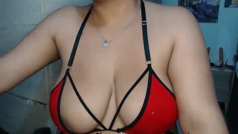 Mia and Gary  online show from November 21, 3:05 am