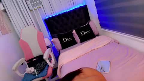 Snapshot of fuckingnaughtyjayde chatting on July 9, 8:35 pm JAYDE MARRIE online show from July 9, 8:35 pm