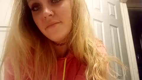 Snapshot of fuckroundfindout513116 chatting on January 20, 7:36 am fuckroundfindout513116 online show from January 20, 7:36 am