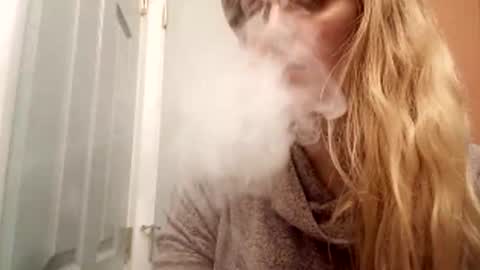 Snapshot of fuckroundfindout513116 chatting on January 26, 10:23 am fuckroundfindout513116 online show from January 26, 10:23 am