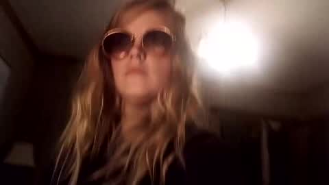 Snapshot of fuckroundfindout513116 chatting on February 6, 12:54 am fuckroundfindout513116 online show from February 6, 12:54 am