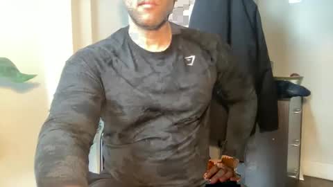 Snapshot of fuckyeahcoach chatting on March 9, 5:06 pm Muscle Bear Jock in Training online show from March 9, 5:06 pm