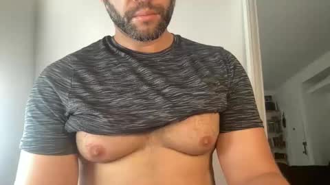 Snapshot of fuckyeahcoach chatting on September 23, 2:20 pm Muscle Bear Jock in Training online show from September 23, 2:20 pm
